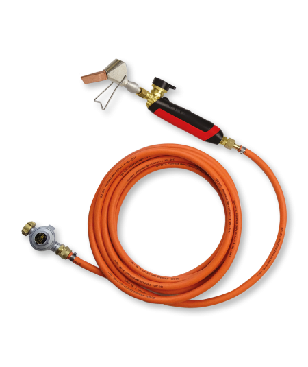 Equipement couvreur zingueur avec fer à souder